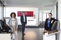 The Recaro Merchandising team (from left): Salome Sämann, Hartmut Schürg and Karolina Kern